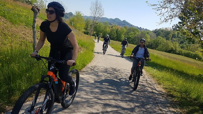 Bike Tours On The Wine Route Prosecco Valdobbiadene Unesco