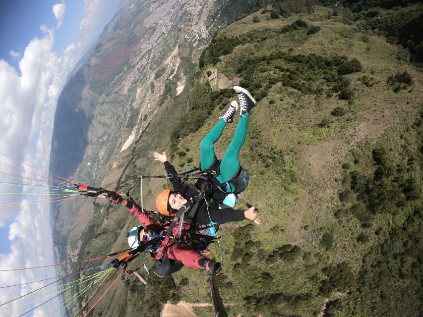 Fly Paragliding in Medellín, Colombia