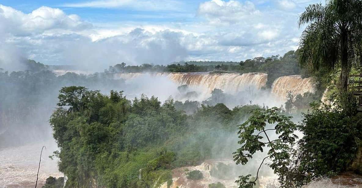 Iguassu Falls From the Argentinean Side: a Walking Tour