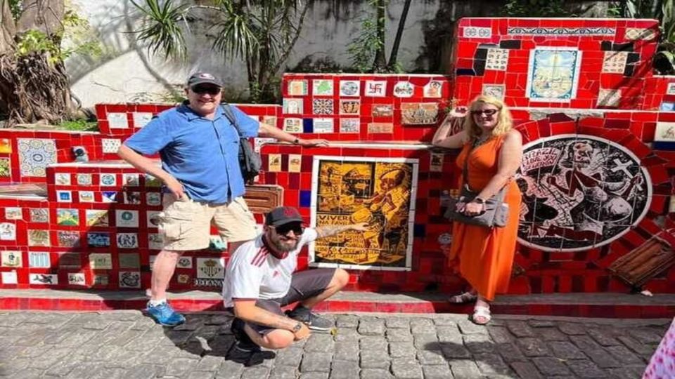 Rio Art Expedition: A Journey Through Rios Urban Landscape. - Key Points